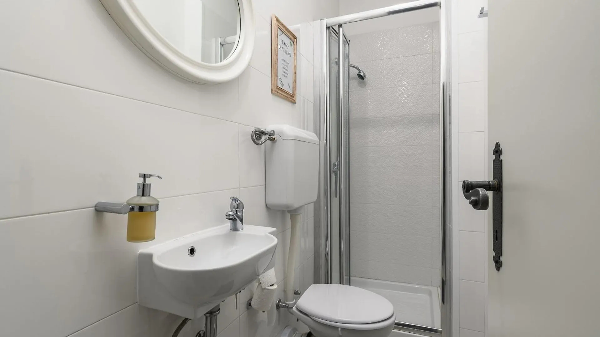 Casa De Stalla With Private Pool In Porec 0*,