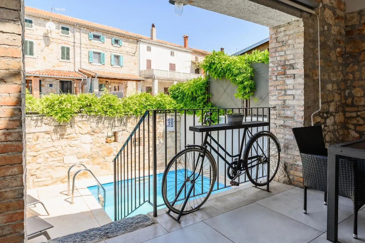 Casa De Stalla Poreč Croácia